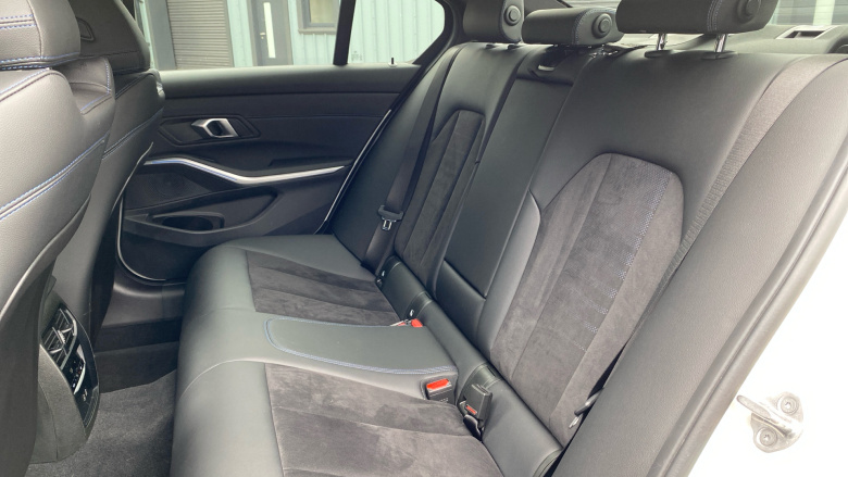 BMW 3 Series 320i M Sport 4dr Step Auto Petrol Saloon